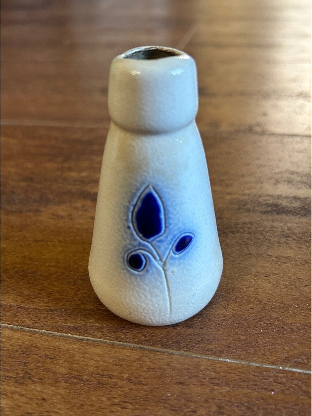 Hand-Carved Cobalt Salt Glaze Pottery Vase by Williamsburg Pottery Circa 1750